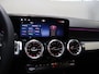 Mercedes-Benz GLB 180 Business Solution AMG | Panoramaschuifdak | Premium Plus | Trekhaak | Verschuifbare Bank | Winterpakket |