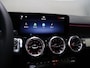 Mercedes-Benz GLB 180 Business Solution AMG | Panoramaschuifdak | Premium Plus | Trekhaak | Verschuifbare Bank | Winterpakket |