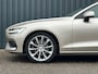 Volvo V60 2.0 B3 Essential | Elektr. Trekhaak 1800KG | 19"LM | Navigatie | Camera | Parkeersensoren | Climate Control |