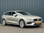Volvo V60 2.0 B3 Essential | Elektr. Trekhaak 1800KG | 19"LM | Navigatie | Camera | Parkeersensoren | Climate Control |