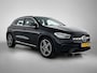Mercedes-Benz GLA 200 Business Solution AMG | Cruise control | Parkeer assistent | Stoelverwarming | Inclusief 24 maanden Mercedes-Benz Certified garantie voor Europa.