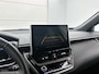 Toyota Corolla Cross 1.8 Hybrid 140 Team D I Stoel-en stuurverwarming I Voorruitverwarming I Elektrische achterklep I