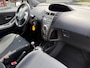 Toyota Yaris 1.3 VVTi Aspiration Automaat Airco Zwart 2e Eig