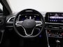 Volkswagen T-Roc 1.5 TSI Life Business 150 PK| Parkeersensoren | Apple Carplay | Android Auto | Stoelverwarming | Climatronic | Trekhaak | Park Assist