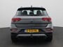 Volkswagen T-Roc 1.5 TSI Life Business 150 PK| Parkeersensoren | Apple Carplay | Android Auto | Stoelverwarming | Climatronic | Trekhaak | Park Assist