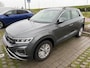Volkswagen T-Roc 1.5 TSI Life Business 150 PK| Parkeersensoren | Apple Carplay | Android Auto | Stoelverwarming | Climatronic | Trekhaak | Park Assist