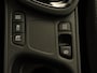 Toyota Yaris Cross 1.5 Hybrid 130 Dynamic - DIRECT NIEUW UIT VOORRAAD LEVERBAAR - NAVIGATIE - PARKEERSENSOREN VOOR/ ACHTER - VOORSTOELEN VERWARMD - STUUR VERWARMD - DODEHOEK DETECTIE - KEYLESS ENTRY/ START - CLIMATE CONTROL - APPLE CARPLAY/ ANDROID AUTO