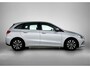 Mercedes-Benz B-klasse 180 Business Solution | Trekhaak | Car Play | Cruise Controle | Navigatie | Parkeerpakket met Camera | Inclusief 12 Maanden Garantie.