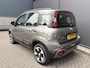 Fiat Panda 1.0 Hybrid Cross Climate control - Parkeersensor achter - Dakrails - Led verlichting - Licht metalen velgen 15 inch - Bluetooth - Lederen versnellingspook - Start/stop systeem - Mistlampen voor - Stuur leder  - Centrale vergrendeling met afstandsbediening - 3 zitplaatsen achterbank - 5 zitplaatsen
