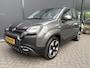 Fiat Panda 1.0 Hybrid Cross Climate control - Parkeersensor achter - Dakrails - Led verlichting - Licht metalen velgen 15 inch - Bluetooth - Lederen versnellingspook - Start/stop systeem - Mistlampen voor - Stuur leder  - Centrale vergrendeling met afstandsbediening - 3 zitplaatsen achterbank - 5 zitplaatsen