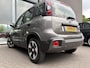 Fiat Panda 1.0 Hybrid Cross Climate control - Parkeersensor achter - Dakrails - Led verlichting - Licht metalen velgen 15 inch - Bluetooth - Lederen versnellingspook - Start/stop systeem - Mistlampen voor - Stuur leder  - Centrale vergrendeling met afstandsbediening - 3 zitplaatsen achterbank - 5 zitplaatsen
