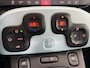 Fiat Panda 1.0 Hybrid Cross Climate control - Parkeersensor achter - Dakrails - Led verlichting - Licht metalen velgen 15 inch - Bluetooth - Lederen versnellingspook - Start/stop systeem - Mistlampen voor - Stuur leder  - Centrale vergrendeling met afstandsbediening - 3 zitplaatsen achterbank - 5 zitplaatsen