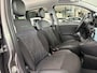 Fiat Panda 1.0 Hybrid Cross Climate control - Parkeersensor achter - Dakrails - Led verlichting - Licht metalen velgen 15 inch - Bluetooth - Lederen versnellingspook - Start/stop systeem - Mistlampen voor - Stuur leder  - Centrale vergrendeling met afstandsbediening - 3 zitplaatsen achterbank - 5 zitplaatsen