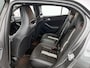 Mercedes-Benz GLA 180 AMG White Art Edition | Keyless Go | Car Play | LED | Navigatie | Parkeerpakket met Camera | Stoelverwarming | Inclusief 12 Maanden Garantie.