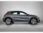 Mercedes-Benz GLA 180 AMG White Art Edition | Keyless Go | Car Play | LED | Navigatie | Parkeerpakket met Camera | Stoelverwarming | Inclusief 12 Maanden Garantie.