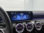 Mercedes-Benz A-klasse 180 Progressive | Sfeerverlichting | Stuur- en Stoelverwarming | Keyless Go | Car Play | Parkeerpakket met Camera | Inclusief 24 maanden Mercedes-Benz Certified garantie voor Europa.