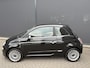 Fiat 500 0.9 TwinAir Lounge Airco - Bluetooth - Stuur multifunctioneel - Licht metalen velgen 16 inch - Mistlampen - Start/stop systeem - Radio - Elektrische ramen - Centrale vergrendeling met afstandsbediening Weinig kilometer - Bij ons nieuw geleverd