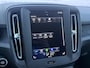 Volvo XC40 1.5 T3 Momentum | Standkachel | Volvo on Call | Stoelverwarming V + A | Stuurverwarming | Regensensor | 4 voudig verstelbare lendesteun | Parkeersensoren |