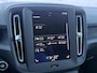 Volvo XC40 1.5 T3 Momentum | Standkachel | Volvo on Call | Stoelverwarming V + A | Stuurverwarming | Regensensor | 4 voudig verstelbare lendesteun | Parkeersensoren |