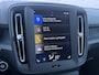 Volvo XC40 1.5 T3 Momentum | Standkachel | Volvo on Call | Stoelverwarming V + A | Stuurverwarming | Regensensor | 4 voudig verstelbare lendesteun | Parkeersensoren |