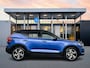 Volvo XC40 T4 A/T R-Design | 19" Allseason | Panoramadak | Harman Kardon | Adaptieve Cruise | BLIS | Keyless | Parkeercamera | Stoel/Stuur/Achterbankverwarming