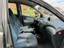 Toyota Yaris 1.3 VVT-i S-Line | Apk Tot 12-01-2027 + Airco + 5-Drs Nu € 2.450,-!!!
