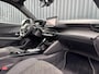 Peugeot 2008 1.2 Hybrid 145 GT Vision, Navigation & Drive Assist plus Pack | Stoelverwarming