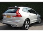 Volvo XC60 2.0 T6 Plug-in hybrid AWD Plus Dark | Trekhaak | Panoramadak | 360-camera |