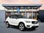 Volvo XC40 T5 Recharge R-Design | 19" | Leder/Nubuck | Panoramadak | Trekhaak | Stoel/Stuurverwarming | Parkeercamera | Adaptieve Cruise | Getint Glas