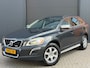 Volvo XC60 2.0 T5 R-Design|Volledig Dealeronderhouden!|Trekhaak|Lederen Bekleding|Parkeersensoren|Navi|Cruise Control|Stoelverw