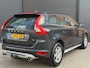 Volvo XC60 2.0 T5 R-Design|Volledig Dealeronderhouden!|Trekhaak|Lederen Bekleding|Parkeersensoren|Navi|Cruise Control|Stoelverw