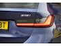 BMW 3-Serie Touring 318i Automaat! Business Edition Plus BJ2022 Lmv 17" | Led V+A | Pdc | Elek. achterklep | App-Connect | Navi | Virtual cockpit | Climate control | Cruise control | Lederen bekleding | Sportstoelen | Verwarmde voorstoelen | Getint glas