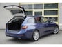 BMW 3-Serie Touring 318i Automaat! Business Edition Plus BJ2022 Lmv 17" | Led V+A | Pdc | Elek. achterklep | App-Connect | Navi | Virtual cockpit | Climate control | Cruise control | Lederen bekleding | Sportstoelen | Verwarmde voorstoelen | Getint glas