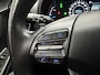 Hyundai Kona Electric EV Premium 64 kWh 3- Fase SOH 95,4% | Warmtepomp | Camera | Navigatie | Head-Up Display | Leer | Led