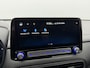 Hyundai Kona Electric EV Premium 64 kWh 3- Fase SOH 95,4% | Warmtepomp | Camera | Navigatie | Head-Up Display | Leer | Led