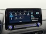 Hyundai Kona Electric EV Premium 64 kWh 3- Fase SOH 95,4% | Warmtepomp | Camera | Navigatie | Head-Up Display | Leer | Led