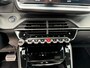 Peugeot e-2008 EV GT Pack 50 kWh 136 pk | Navigatie | Stoelverwarming | Climate control | Cruise control | SOH 92%