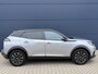 Peugeot e-2008 EV GT Pack 50 kWh 136 pk | Navigatie | Stoelverwarming | Climate control | Cruise control | SOH 92%