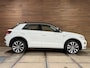 Volkswagen T-Roc 1.5 TSI Sport Business R-Line | LED | BEATS | Ambient | Virtual | 19inch Suzuka | Winterpakket | ACC |Licht+Zicht
