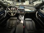 BMW 3-Serie Touring 318i M Sport Corporate Lease/CAMERA/LEDER/CARPLAY/NL-AUTO NAP!!