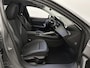 Peugeot 408 1.6 HYbrid 225 e-DSC7 Allure | SoH 100% | Navigatie | Direkt Rijden | Metaalkleur | 7,4 KW Onboard Charger | Comfort Pack | 360 Vision Pack |