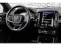 Volvo XC40 T4 Recharge R-Design | Navigatie | Adaptieve Cruise Control | Harman Kardon Audio | DAB | Stoel-/Stuur-/Voorruitverwarming | Camera | Dodehoekdetectie | Park Assist | Climate Control | Apple CarPlay & Android Auto  |