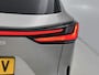 Lexus NX 450h+ AWD Luxury Line | Afneembare Trekhaak 1.500 kg | Stoelverwarming | Stuurverwarming |