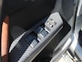 Toyota RAV4 2.0 Style 4WD dealer onderhouden, trekhaak, lichtbruin leder, elektrische achterklep