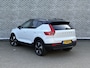 Volvo XC40 Single Motor Extended Range 82 kWh Plus | Trekhaak | Adaptive cruise control | Stoel- en stuurverwarming | Dode hoek detectie BLIS | Warmtepomp | LED koplampen | Navigatie | Apple Carplay / Android Auto | Parkeersensoren voor + achter | Achteruitrijcamera |