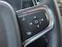 Volvo XC40 Single Motor Extended Range 82 kWh Plus | Trekhaak | Adaptive cruise control | Stoel- en stuurverwarming | Dode hoek detectie BLIS | Warmtepomp | LED koplampen | Navigatie | Apple Carplay / Android Auto | Parkeersensoren voor + achter | Achteruitrijcamera |