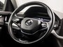 Skoda Kamiq 1.0 TSI Sport (VIRTUAL COCKPIT, APPLE CARPLAY, GROOT NAVI, TREKHAAK, PARKEERSENSOREN, SPORTSTOELEN, GETINT GLAS, CRUISE, NIEUWE APK, NIEUWSTAAT)