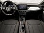 Skoda Kamiq 1.0 TSI Sport (VIRTUAL COCKPIT, APPLE CARPLAY, GROOT NAVI, PARKEERSENSOREN, SPORTSTOELEN, GETINT GLAS, CRUISE, NIEUWE APK, NIEUWSTAAT)