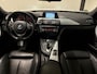 BMW 3-Serie 320i High Executive (LED, LEDER, STOELVERWARMING, PARKEERSENSOREN, NAVI)