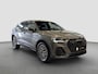Audi Q3 Sportback 45 TFSI e S-line | Carplay | Camera | Chronosgrau | Matrix | Elektr. stoelen | Dodehoek | 1e eigenaar